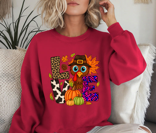 🦃 Thanksgiving Turkey “LOVE” Sweatshirt – Matching Fall Outfit for Moms & Kids