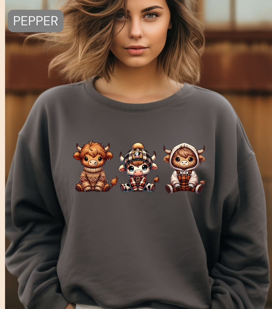 Highland Cow Sweatshirt – Funny Cow Lover Gift, Sassy Farm Animal Pullover, Cute Highland Cow Shirt, Western Fall Crewneck