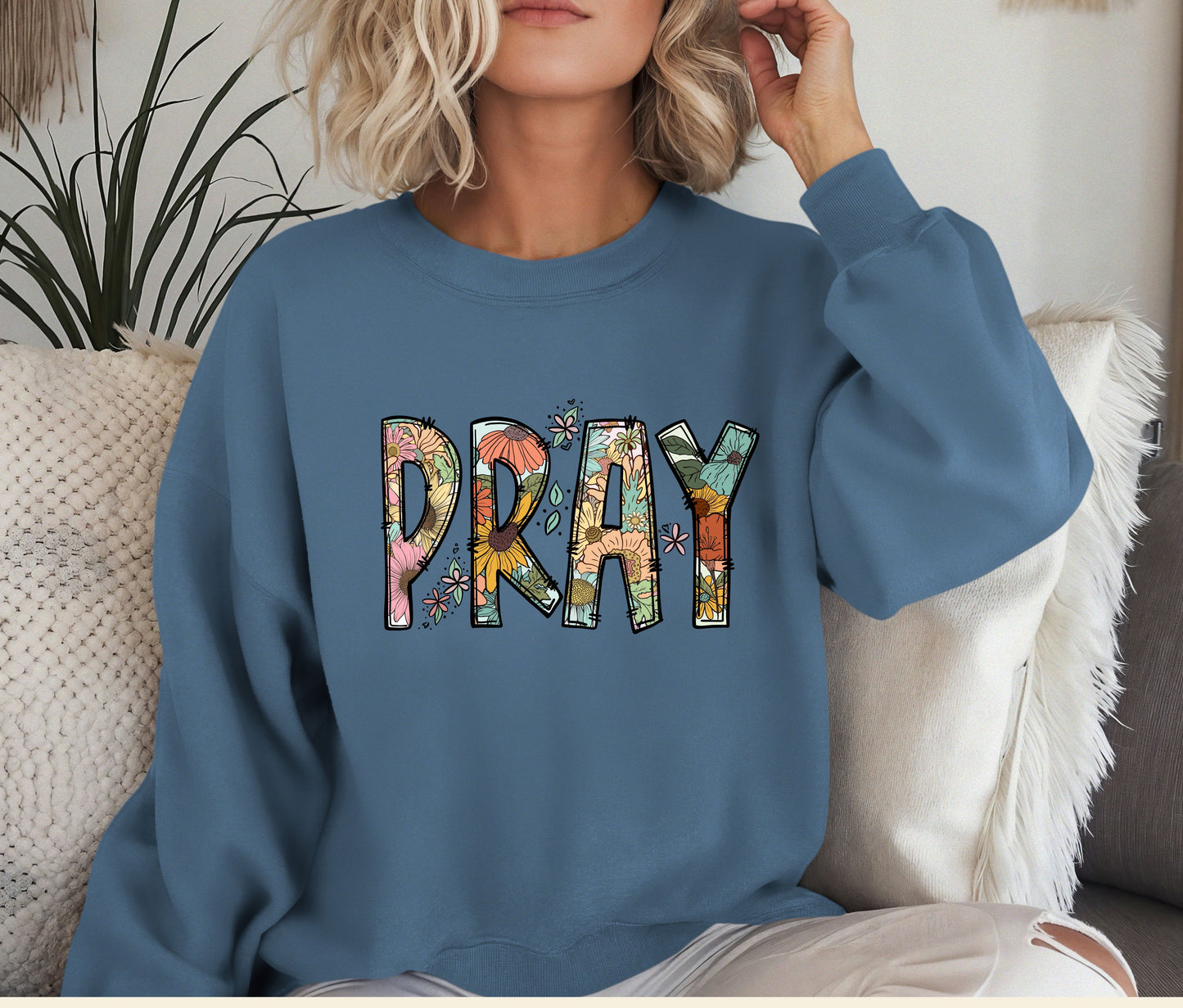 PRAY Sweatshirt β Floral Christian Crewneck, Faith-Based Pullover, Religious Inspirational Sweater, Cozy Prayer Shirt