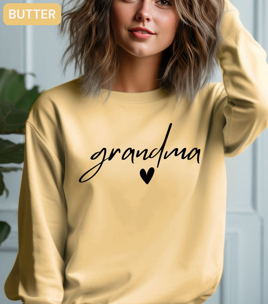 New Grandma Sweatshirt – First Time Grandma Gift, Grandma to Be Shirt, Pregnancy Reveal Gift, New Nana Sweater, Cozy Grandma Crewneck, Baby Announcement